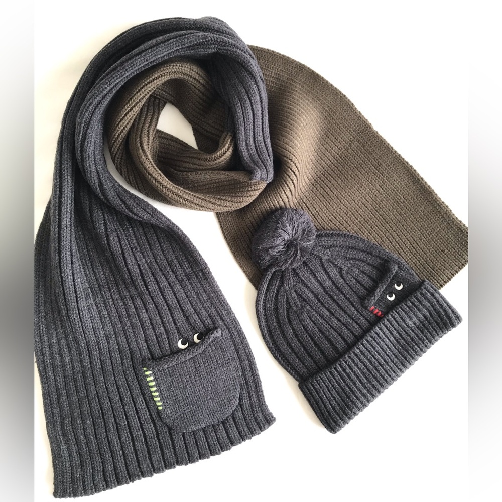 🆕 ANYA HINDMARCH x UNIQLO Knit Scarf & Beanie 2-pc Set